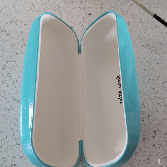 KATE SPADE Black Round Sunglasses Comes With Teal 🩵 Case No Call Outs Warn Once - Picture 5 of 8